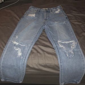 boyfriend/mom jeans